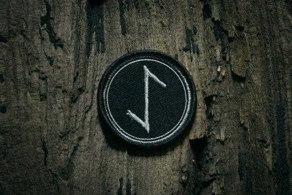 Eihwaz Rune